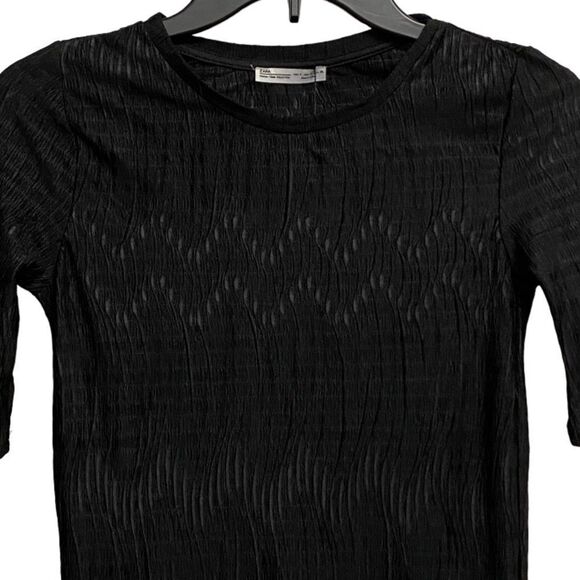 NWT Zara Short Sleeve Crinkled Textured Shirt Top Size S Black Geometric Pattern - Picture 6 of 13